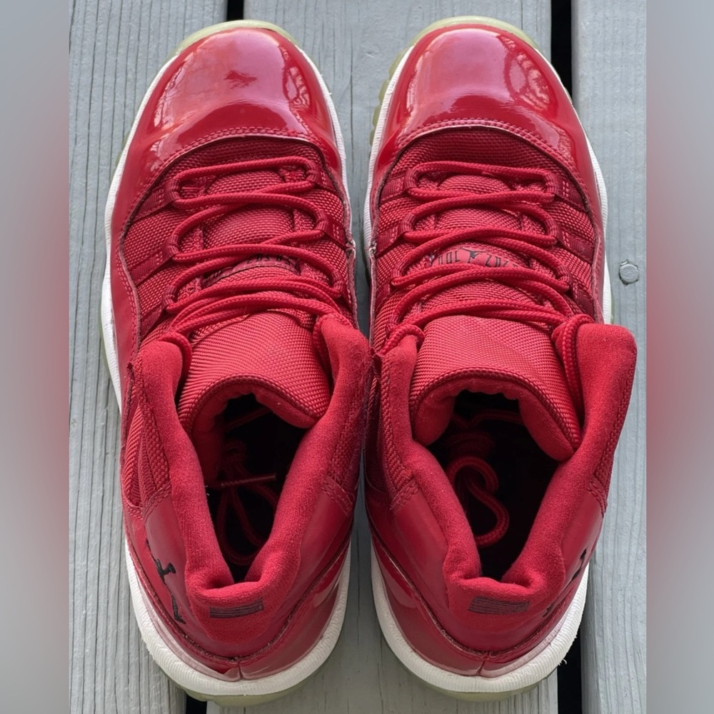Air Jordan 11 Retro Win Like 96 Gradeschool Size 7Y Or Wmns Size 8.5 378038-623 - Picture 7 of 12